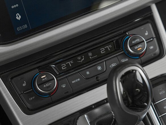 2020 Geely Atlas I, коричневый, 1649000 рублей - вид 18