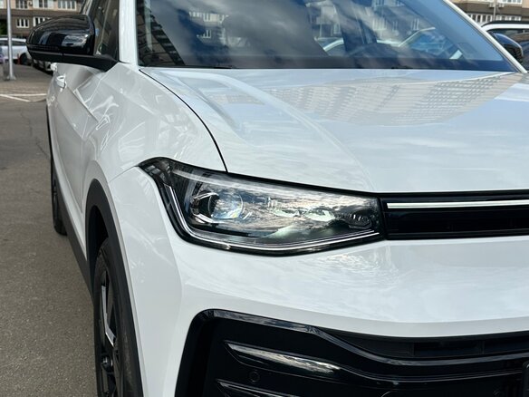2025 Volkswagen Tharu XR 300 TSI, белый, 2280000 рублей - вид 13