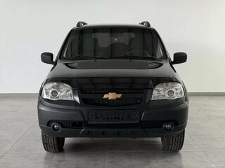 2020 Chevrolet Niva I Рестайлинг, чёрный, 750000 рублей, вид 3