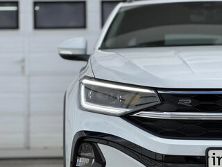2022 Volkswagen Taigo, белый, 1775000 рублей, вид 3