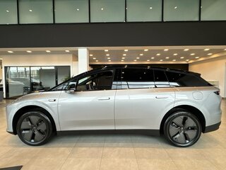 2026 Li Auto (Lixiang) i6, серебристый, 5500000 рублей, вид 3