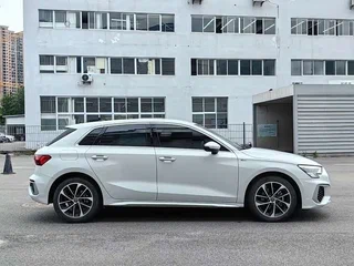 2022 Audi A3 Sportback 35 TFSI IV (8Y), белый, 1900888 рублей, вид 3