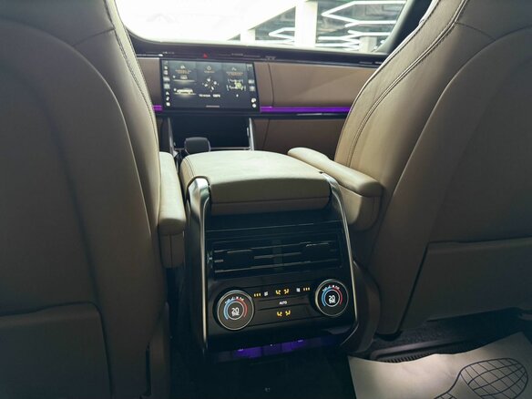 2026 Land Rover Range Rover P400 MHEV V, зелёный, 20990000 рублей - вид 25