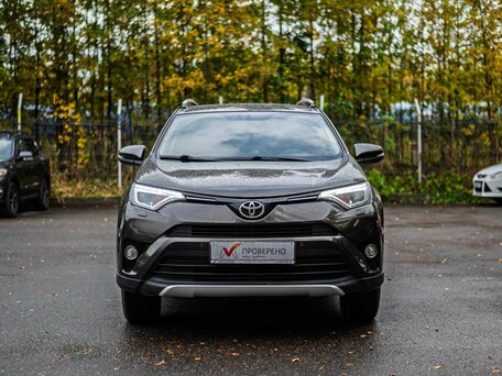 2018 Toyota RAV4 IV (XA40) Рестайлинг, коричневый, 2638000 рублей, вид 3