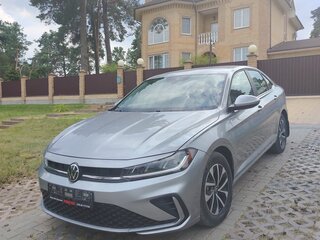 2025 Volkswagen Jetta VII Рестайлинг 2, серебристый, 1927339 рублей, вид 2
