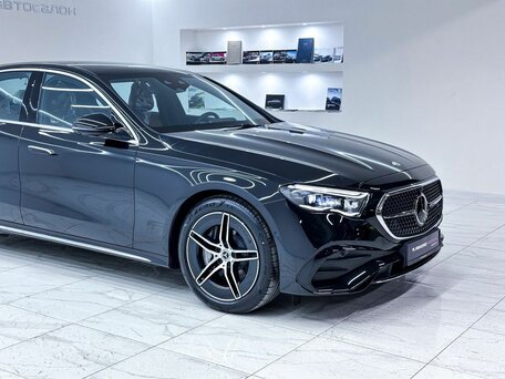 2026 Mercedes-Benz E-Класс 300 VI (W214, S214), чёрный, 8670000 рублей, вид 3