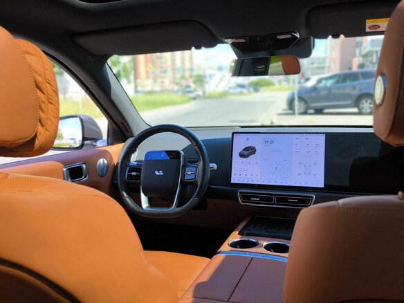 2024 Li Auto (Lixiang) L6 I, серый, 7100000 рублей - вид 32