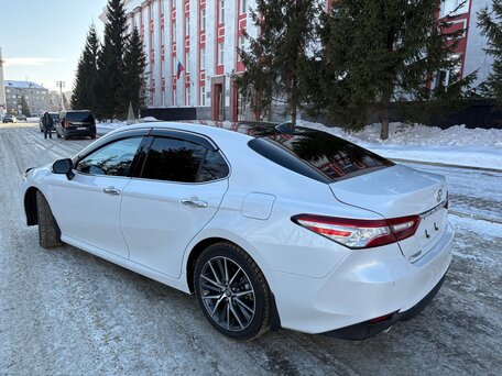 2023 Toyota Camry US Market VIII (XV70) Рестайлинг, белый, 4190000 рублей, вид 5