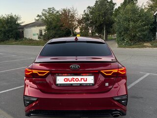 2020 Kia Cerato IV, красный, 2200000 рублей, вид 4