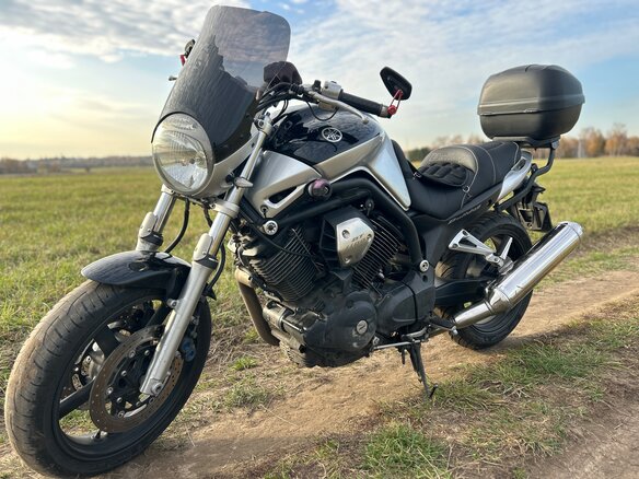 2005 Yamaha BT1100 Bulldog, чёрный, 500000 рублей