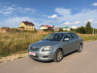 2007 Toyota Avensis II Рестайлинг, серебристый, 750000 рублей, вид 1