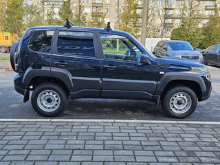 2024 Lada (ВАЗ) Niva Travel I, зелёный, 1049000 рублей, вид 2