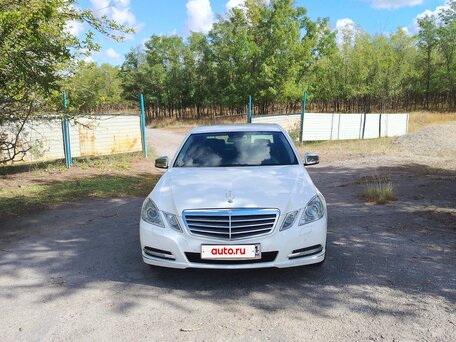 2012 Mercedes-Benz E-Класс 200 7G-Tronic IV (W212, S212, C207), белый, 2500000 рублей, вид 3