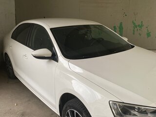 2015 Volkswagen Jetta VI Рестайлинг, белый, 930000 рублей, вид 4