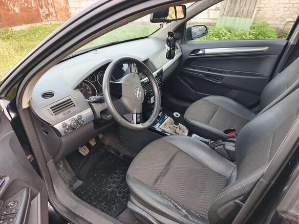 2008 Opel Astra 5-speed H Рестайлинг, чёрный, 360000 рублей - вид 4
