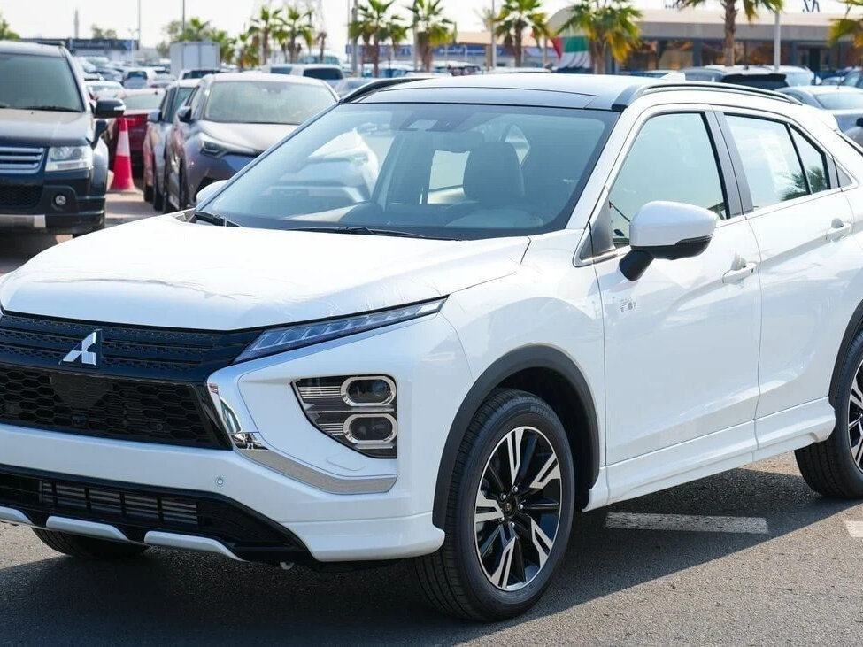 Открыть фотографии: Mitsubishi Eclipse Cross I Рестайлинг