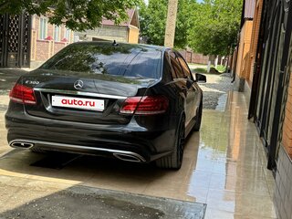 2010 Mercedes-Benz E-Класс 300 IV (W212, S212, C207), чёрный, 1750000 рублей, вид 3
