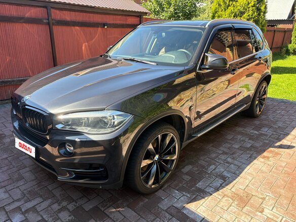 2017 BMW X5 30d III (F15), серый