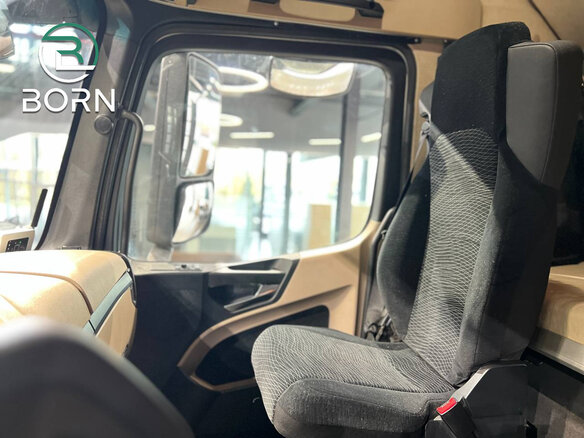 2021 Mercedes-Benz Actros, белый, 4400000 рублей - вид 15