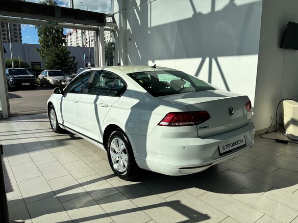 2017 Volkswagen Passat B8, белый, 1519000 рублей - вид 24