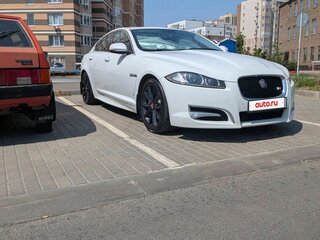2014 Jaguar XF I Рестайлинг, белый, 1470000 рублей, вид 3