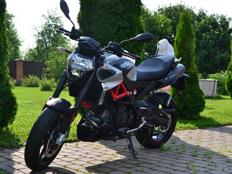 2020 Aprilia SL 900 Shiver, серебристый, 1050000 рублей, вид 3