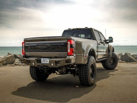 2026 Ford F-350, коричневый, 25800000 рублей, вид 3