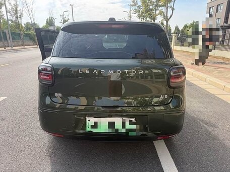2026 Leapmotor A10 53 kWh, зелёный, 2000000 рублей, вид 4