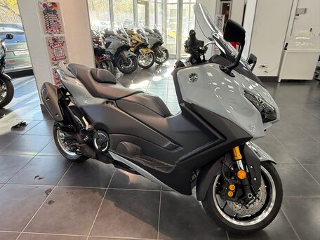 2026 Yamaha TMAX, серый, 1650000 рублей, вид 1