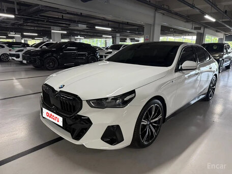 2025 BMW 5 серии 523d xDrive VIII (G60/G61/G68), серый, 7230000 рублей, вид 1