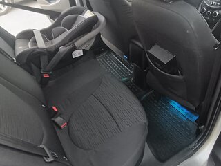 2016 Hyundai Solaris I Рестайлинг, серебристый, 700000 рублей, вид 5
