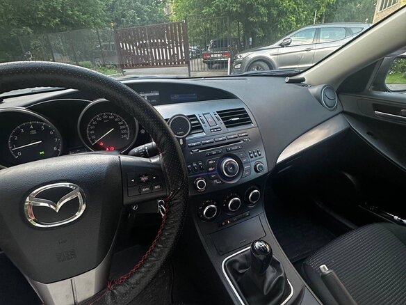 2012 Mazda 3 II (BL) Рестайлинг, чёрный, 950000 рублей - вид 9