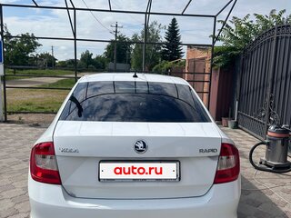 2016 Skoda Rapid I, белый, 700000 рублей, вид 4