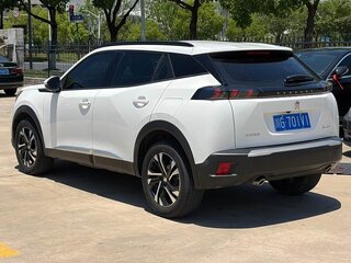 2022 Peugeot 2008 II, белый, 1300000 рублей, вид 4