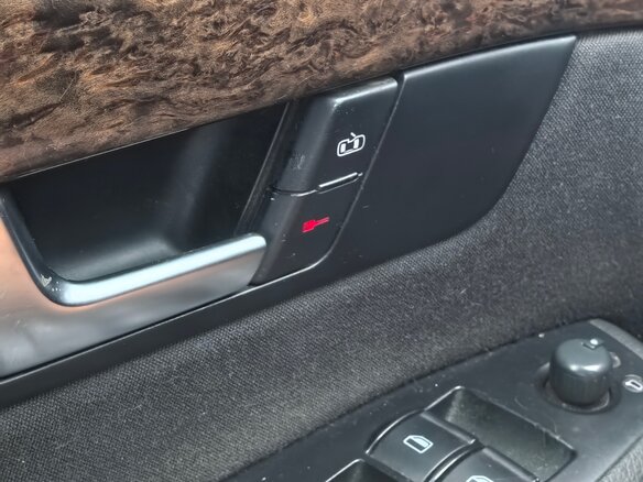 2006 Audi A4 III (B7), красный, 720000 рублей - вид 11