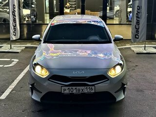 2022 Kia Ceed III Рестайлинг, серебристый, 2100000 рублей, вид 2