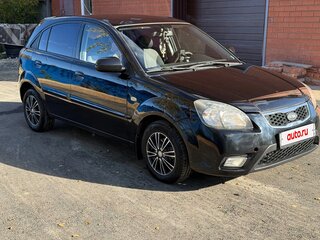 2009 Kia Rio II, чёрный, 380000 рублей, вид 2