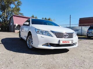 2013 Toyota Camry VII (XV50), белый, 1950000 рублей, вид 5