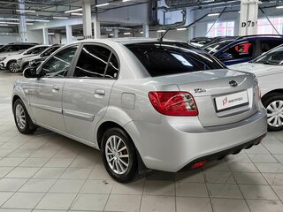 2010 Kia Rio II Рестайлинг, серебристый, 499000 рублей, вид 4