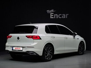 2022 Volkswagen Golf VIII, белый, 2620000 рублей, вид 4