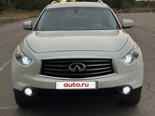 2014 Infiniti QX70, белый, 2499000 рублей, вид 2