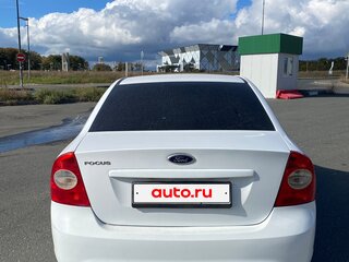 2010 Ford Focus II Рестайлинг, белый, 545000 рублей, вид 3