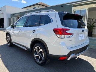 2023 Subaru Forester V Рестайлинг, белый, 2530000 рублей, вид 5