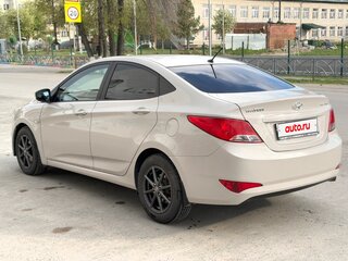 2015 Hyundai Solaris I Рестайлинг, бежевый, 950000 рублей, вид 5