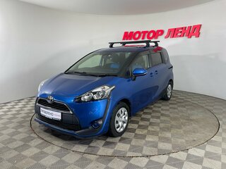 2017 Toyota Sienta II, синий, 1420000 рублей, вид 1