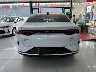 2025 BYD Qin L, белый, 2210678 рублей, вид 5