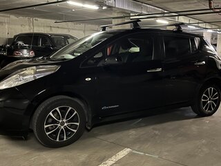 2013 Nissan Leaf (EM57) I (ZE0/AZE0), чёрный, 550000 рублей, вид 4