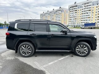 2024 Toyota Land Cruiser 300 Series, чёрный, 13000000 рублей, вид 4