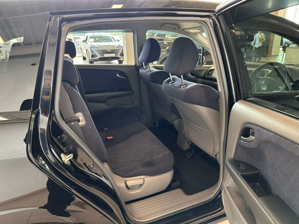 2011 Honda Stream II Рестайлинг, чёрный, 1599999 рублей - вид 19