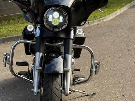 2016 Harley-Davidson Street Glide, чёрный, 1320000 рублей, вид 3
